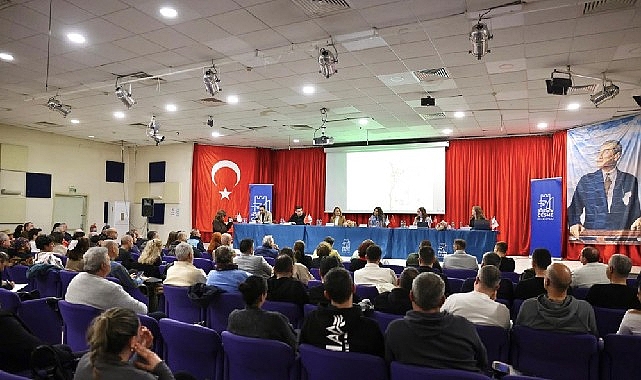 Alaçatı Kentsel Tasarım Rehberi esnafla paylaşıldı: “Alaçatı kimliğine sahip çıkıyor”