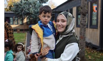 Büyükşehir’den ekranla büyüyen çocuklar için altın öneriler; “Ekranı yasaklamayalım, dengeli kullanalım”