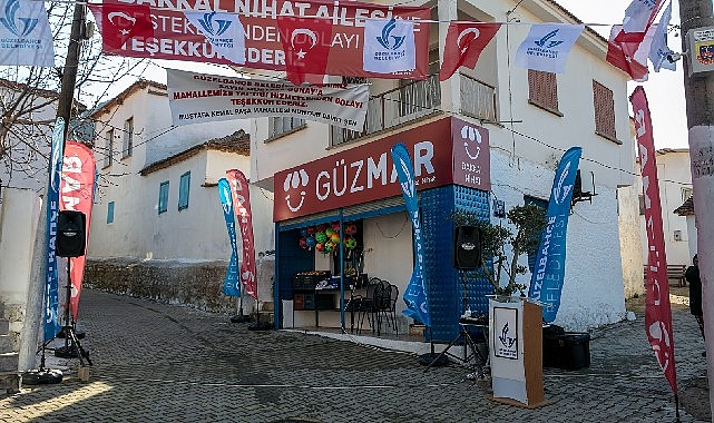 Güzelbahçe’de GÜZMAR Nihat Bakkal Açıldı